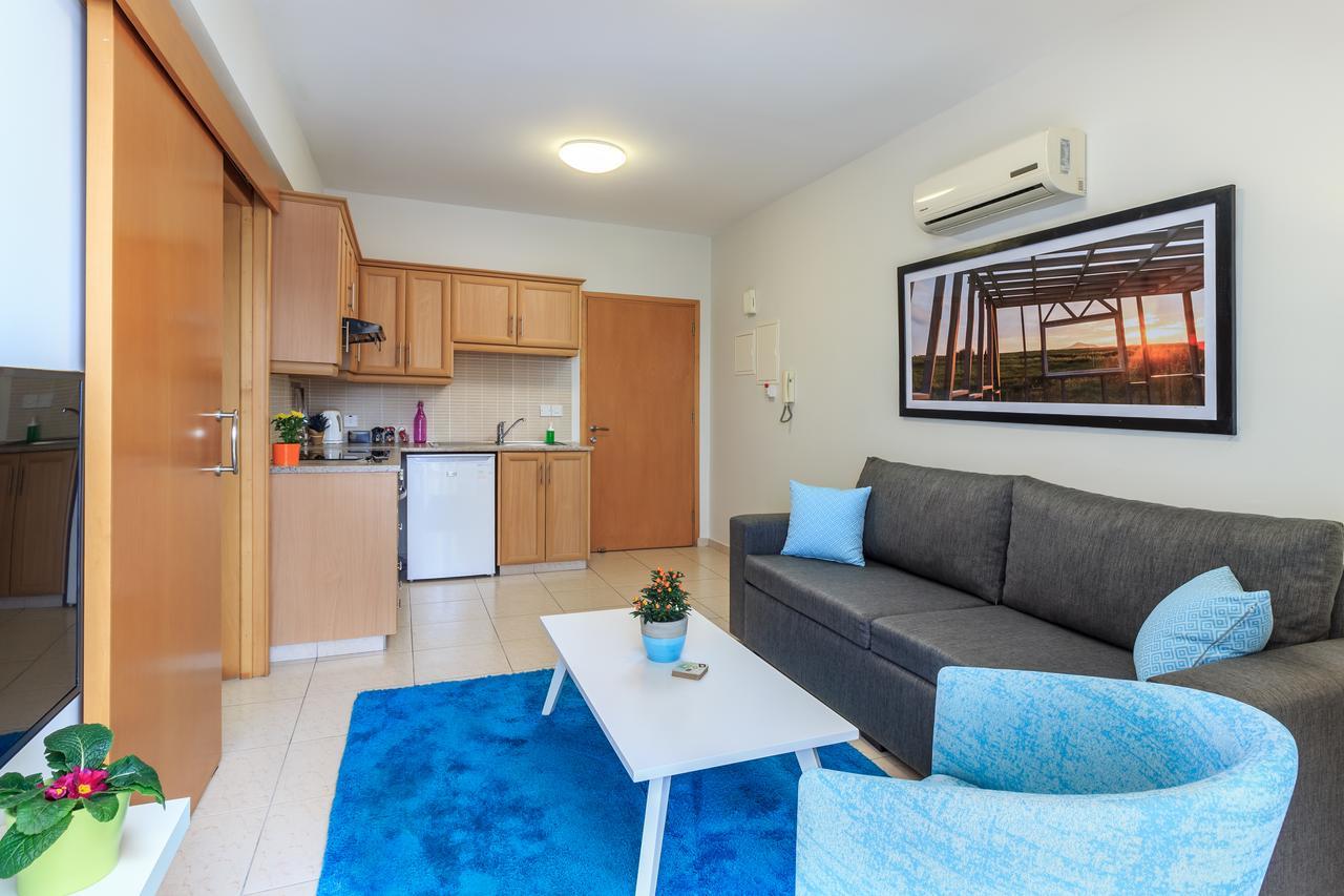 Soho City Apartments Larnaca Luaran gambar